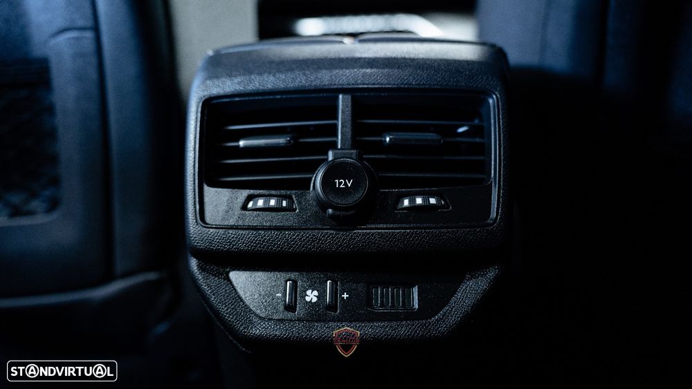 Peugeot 5008 1.5 BlueHDi GT EAT8 - 41