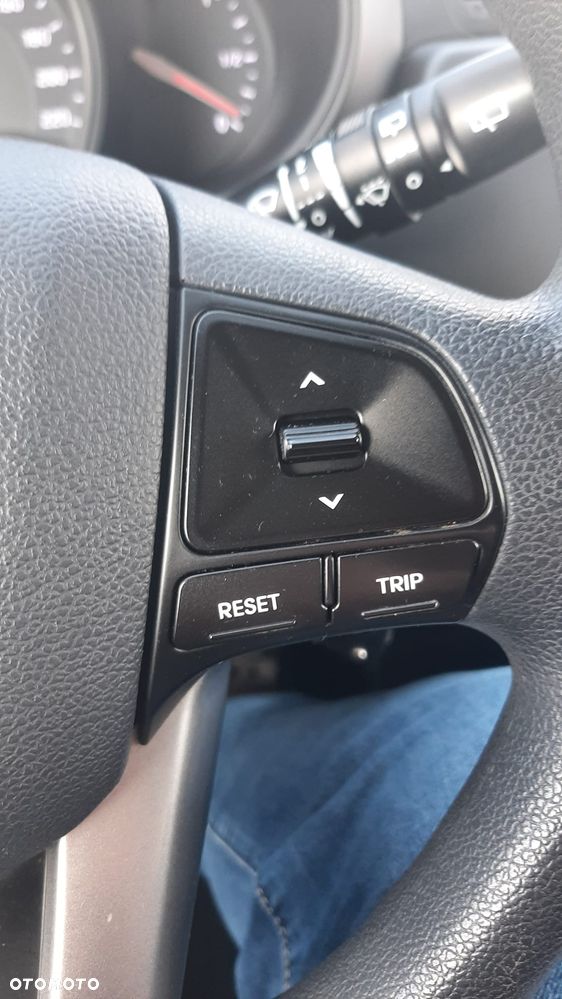 Kia Rio 1.2 Attract - 22