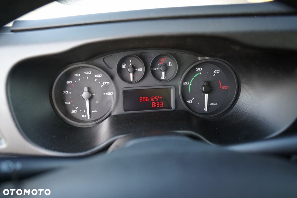 Iveco DAILY 35-130 / CHŁODNIA / MUTITEMPERATURA / 2 X  AGREGAT THERMO KING / SPROWADZONY - 36