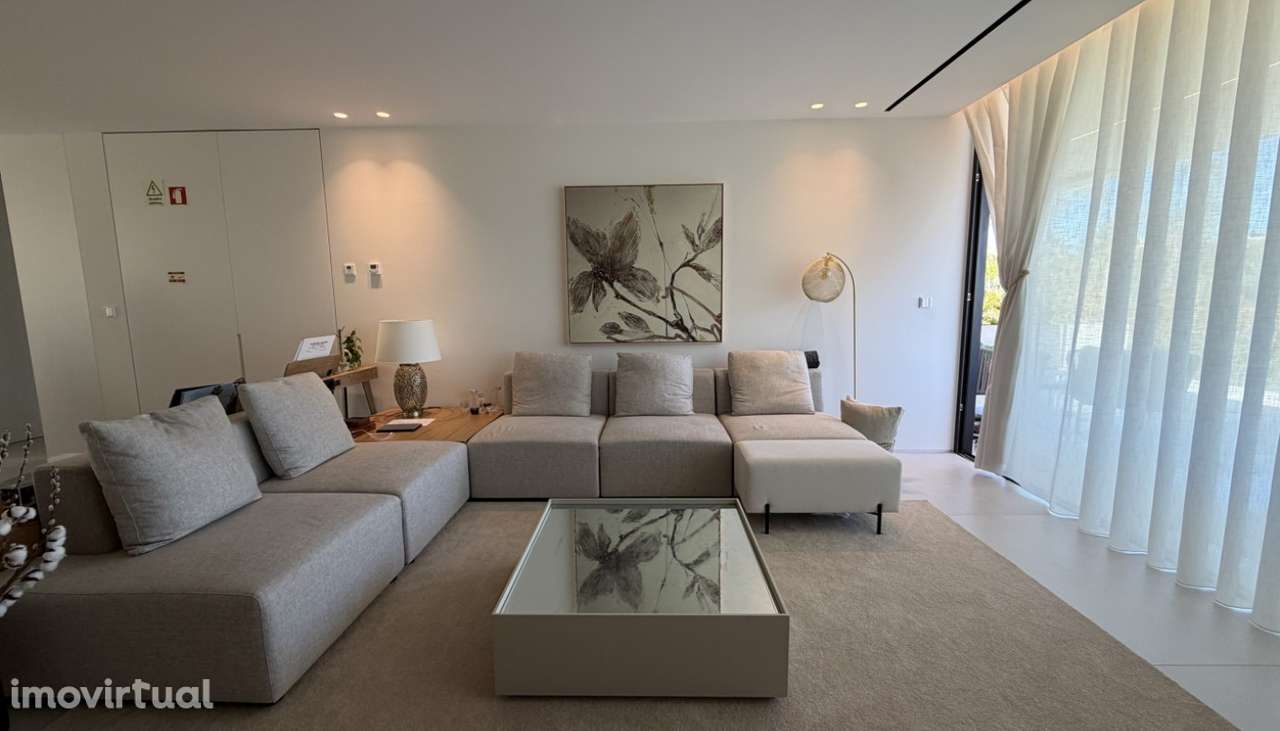 Luxuoso apartamento T2, para venda em Vilamoura, Algarve - Grande imagem: 4/21