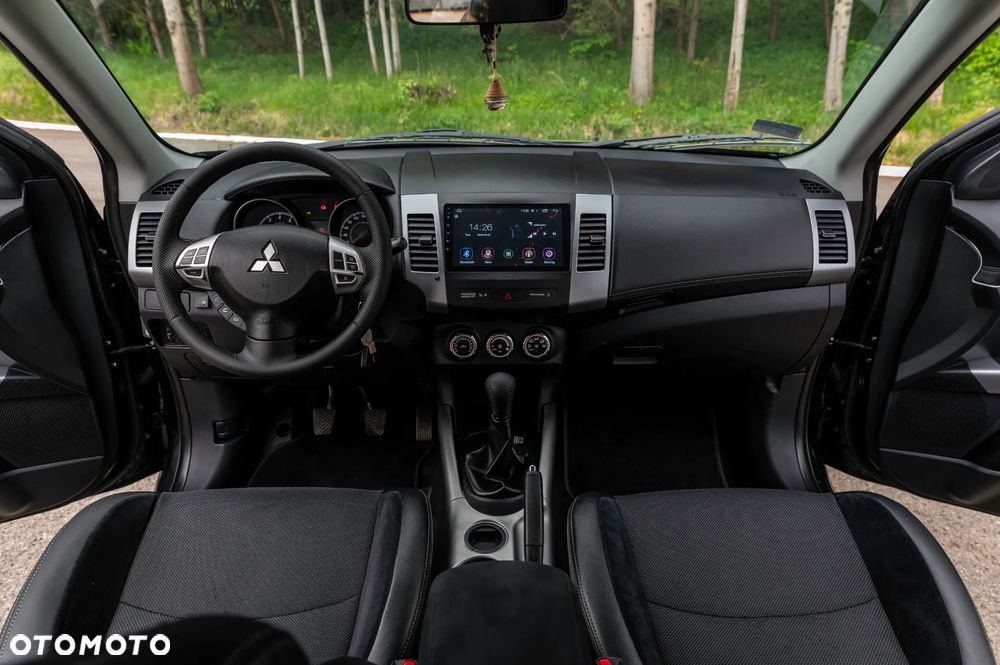 Mitsubishi Outlander - 20