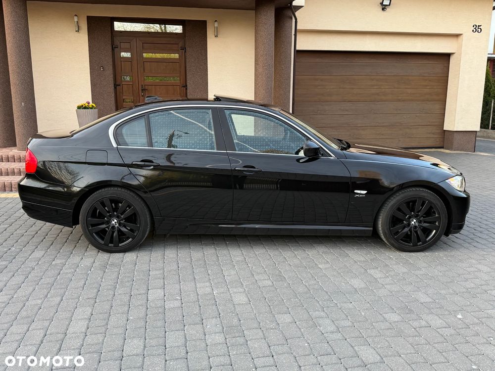 BMW Seria 3 320d xDrive DPF - 13