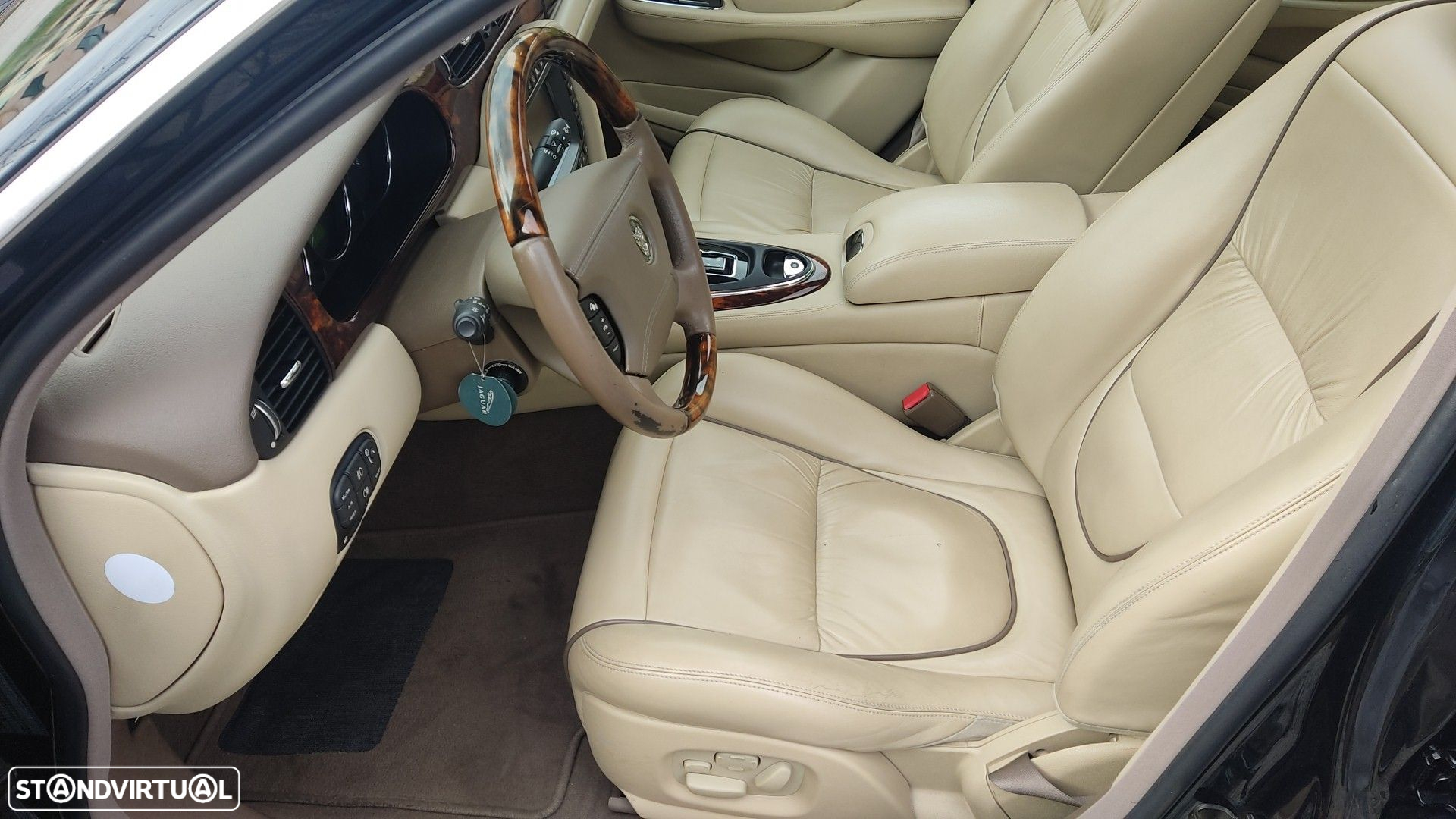 Jaguar XJ XJ6 2.7 D V6 Executive - 16
