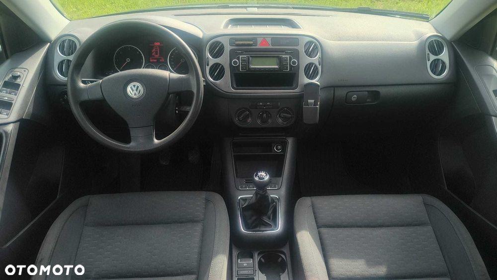 Volkswagen Tiguan - 5