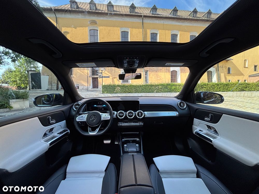 Mercedes-Benz GLB 250 8G-DCT AMG Line - 25