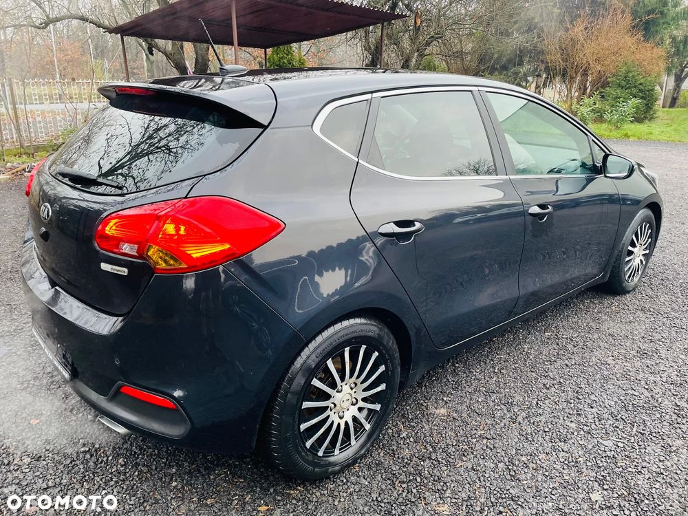 Kia Ceed 1.6 GDI Spirit - 3
