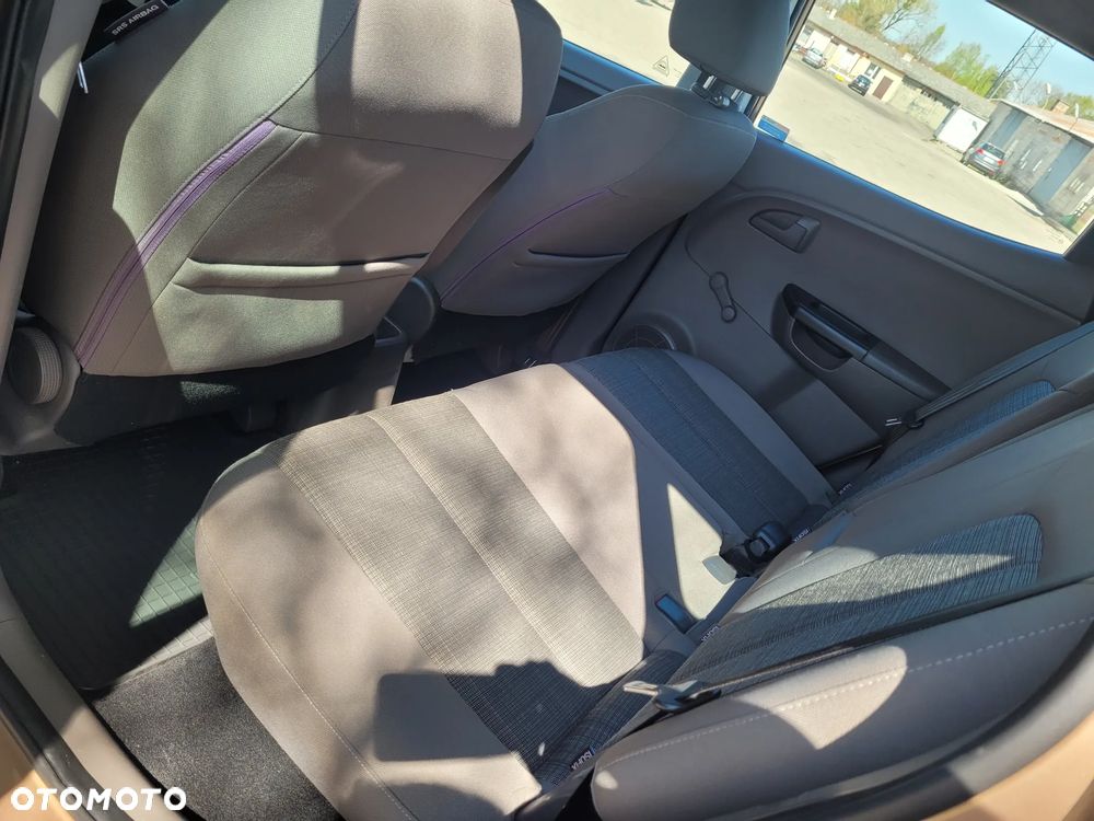 Kia Venga 1.4 L - 12