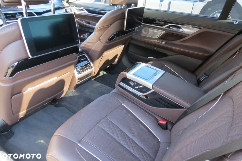 BMW Seria 7 750Ld xDrive - 11