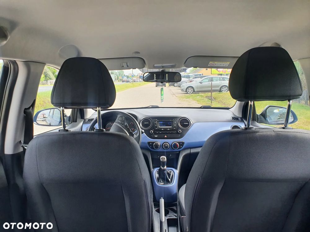 Hyundai i10 1.0 BlueDrive Black Line - 24