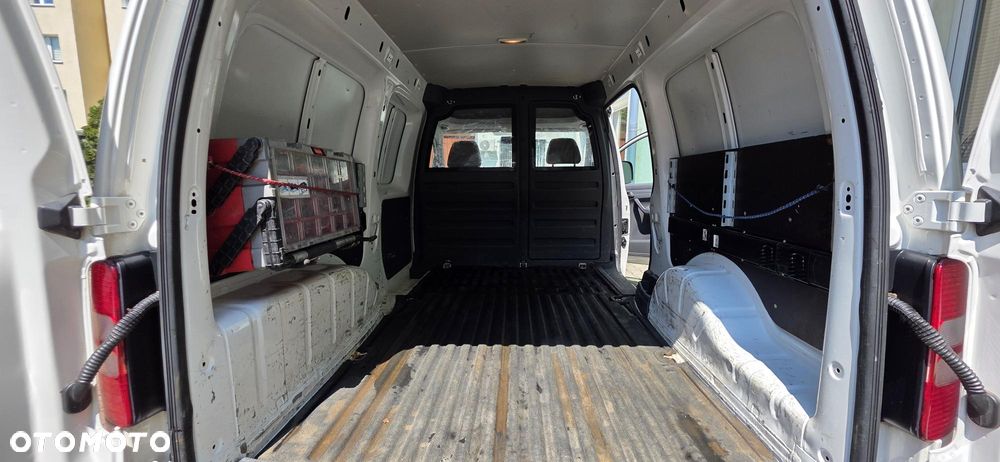Volkswagen CADDY MAXI - 18