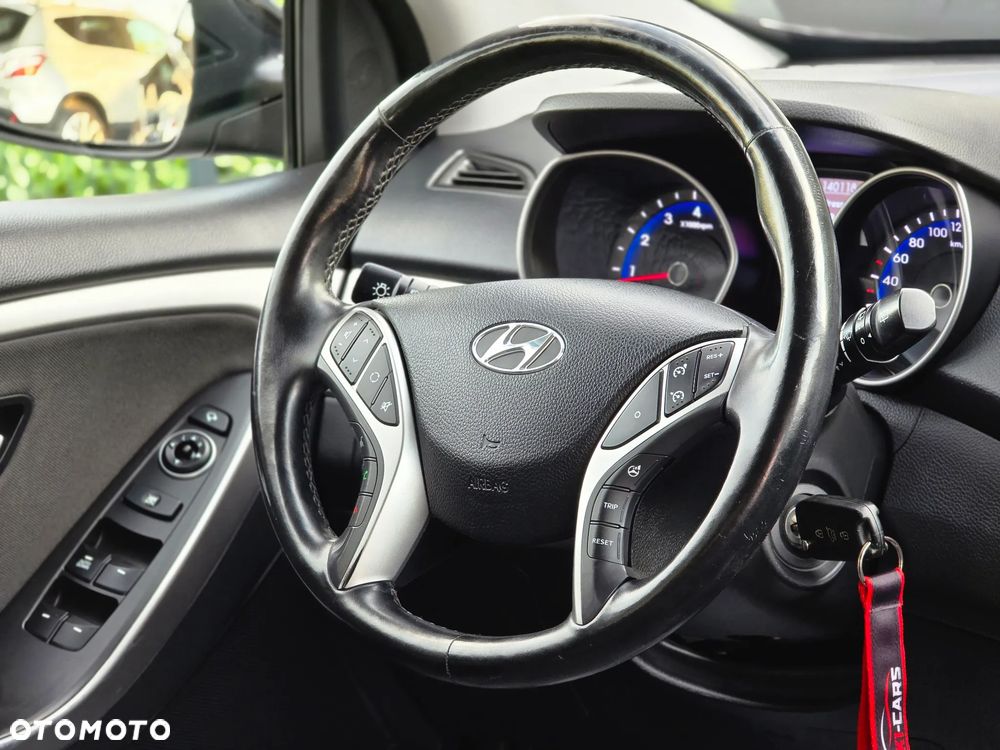 Hyundai i30 Kombi 1.6 GDi DCT Premium - 32
