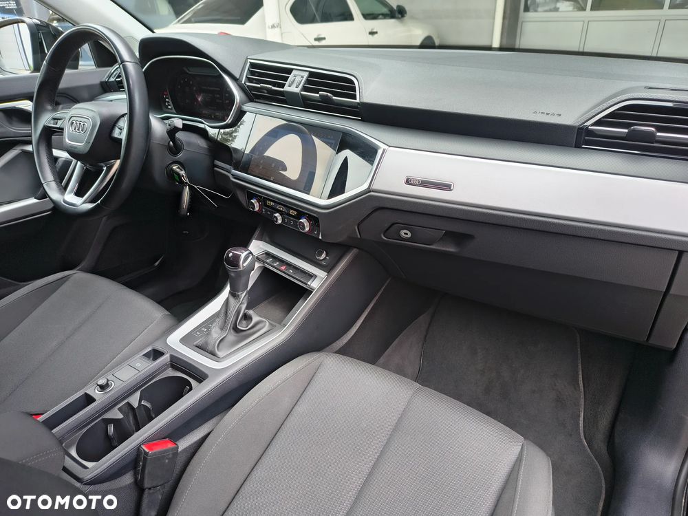 Audi Q3 35 TFSI Advanced S tronic - 11