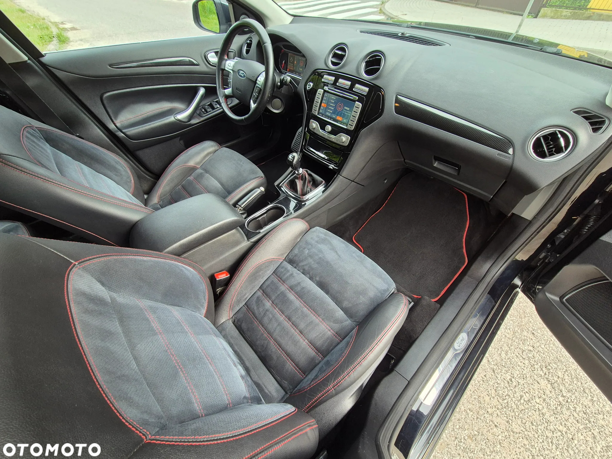 Ford Mondeo 2.2 TDCi Titanium S - 24