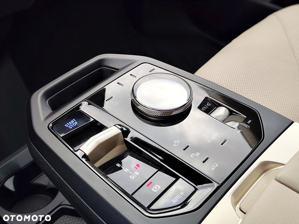 BMW iX xDrive50 111.5kWh - 19