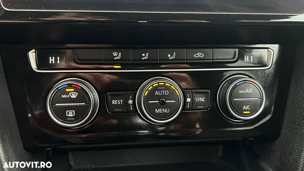 Volkswagen Passat - 21