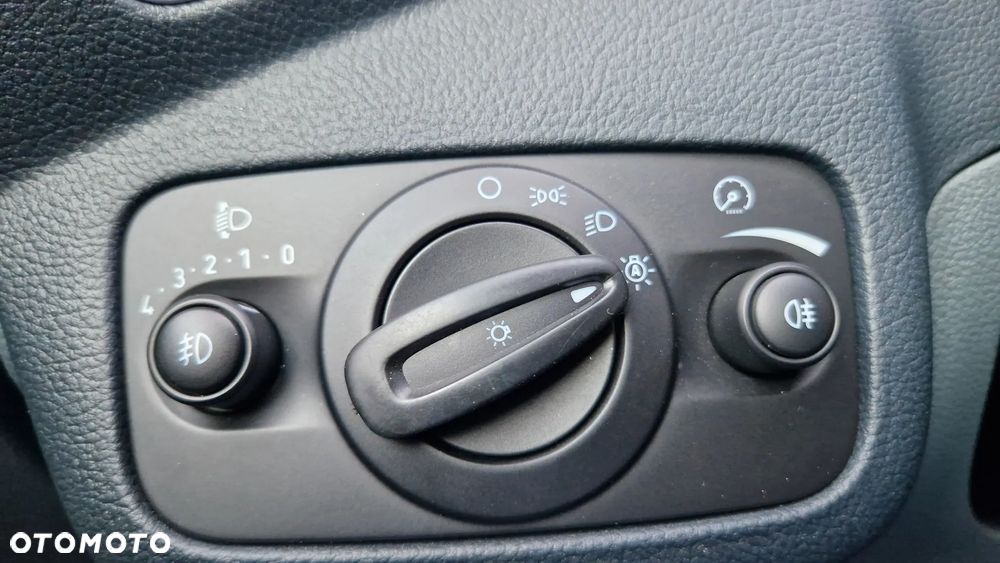 Ford C-MAX 2.0 TDCi Titanium - 24