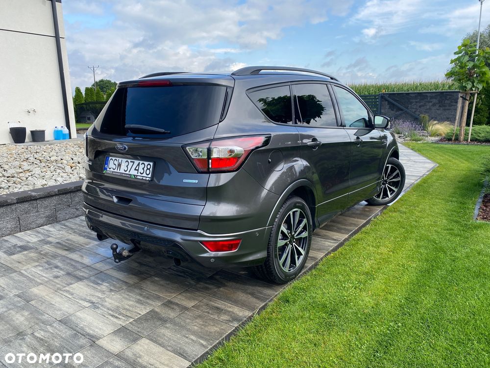 Ford Kuga 1.5 EcoBoost 2x4 ST-Line - 4