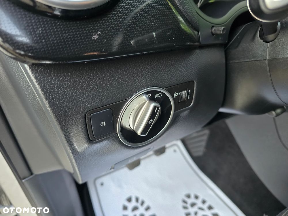 Mercedes-Benz Klasa B 180 (BlueEFFICIENCY) - 27