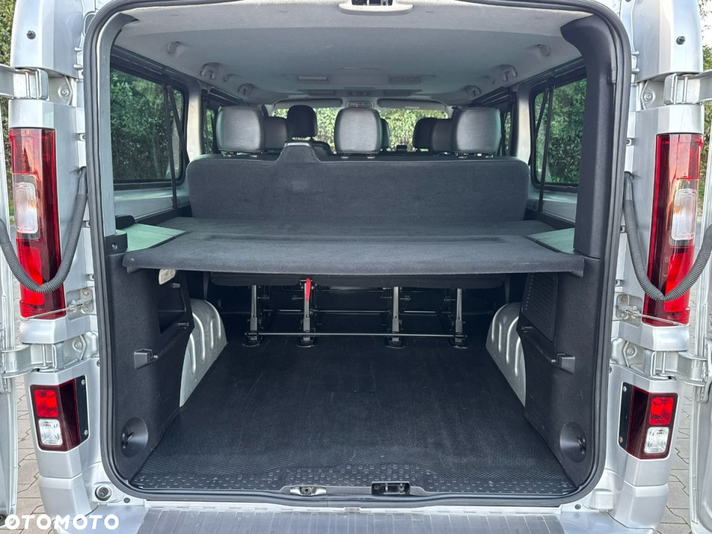 Opel Vivaro - 38