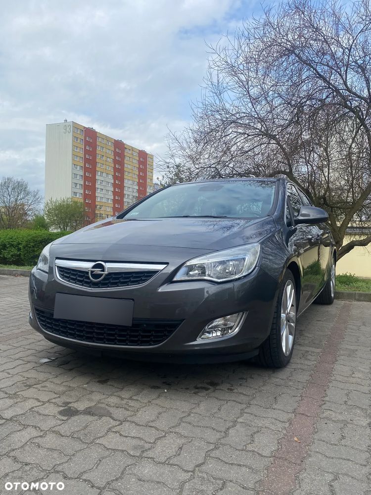 Opel Astra IV 1.7 CDTI Cosmo - 1