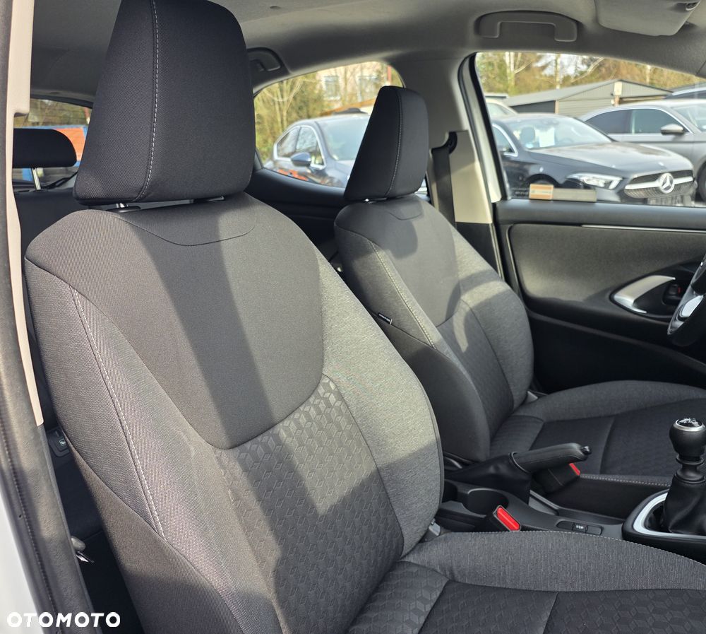 Toyota Yaris 1.5 Active - 17