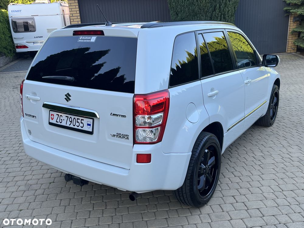 Suzuki Grand Vitara 2.4 De Luxe - 3