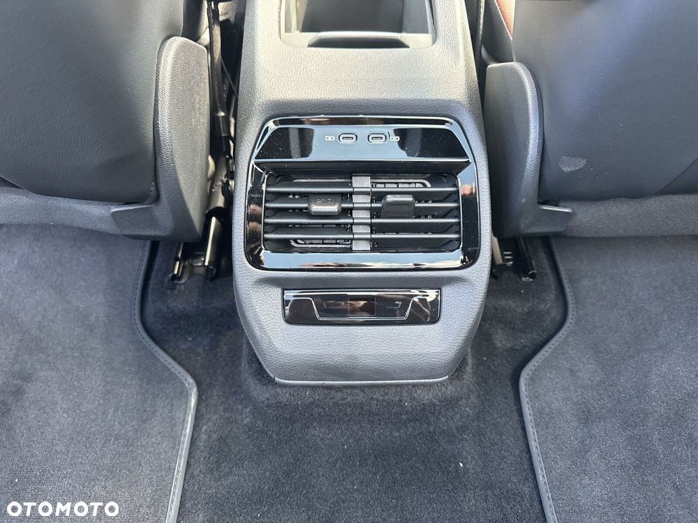 Volkswagen ID.4 - 22