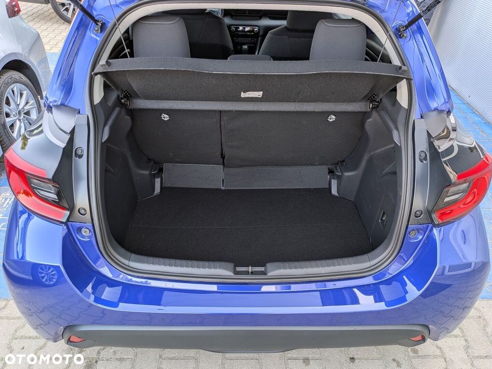 Toyota Yaris Hybrid 1.5 Style - 32