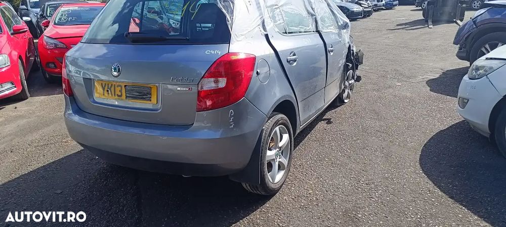 Dezmembrari / Dezmembrez Skoda Fabia 2 1.2 CGPA cutie viteze manuală cod culoare LF8L - 6