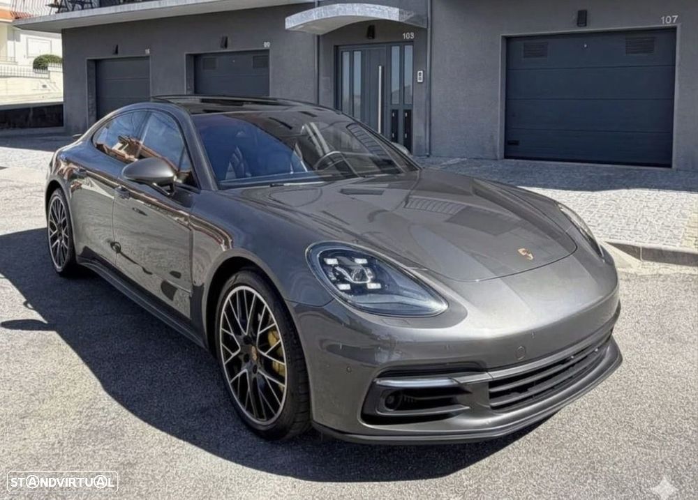 Porsche Panamera 4 S - 4