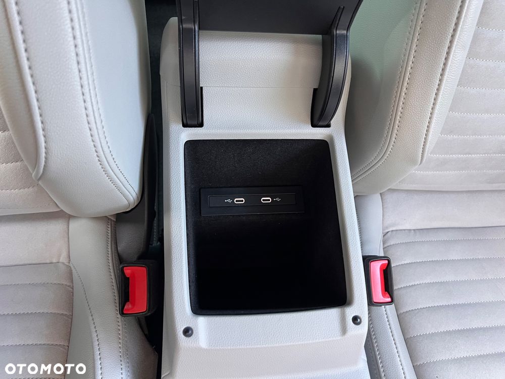 Volkswagen Passat 2.0 TSI Elegance DSG - 33