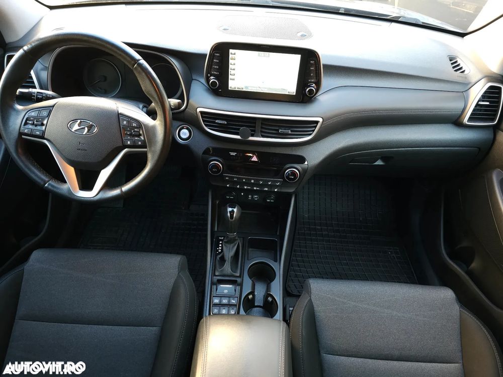 Hyundai Tucson 2.0 CRDI 4WD Automatik Premium - 6