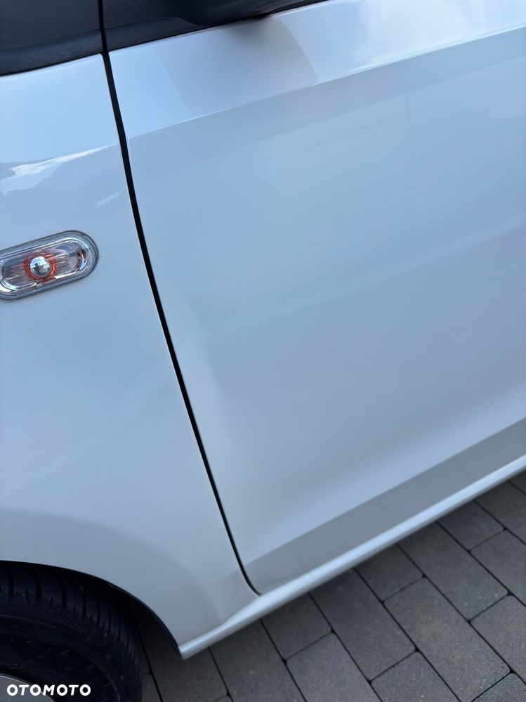 Volkswagen up! take - 26