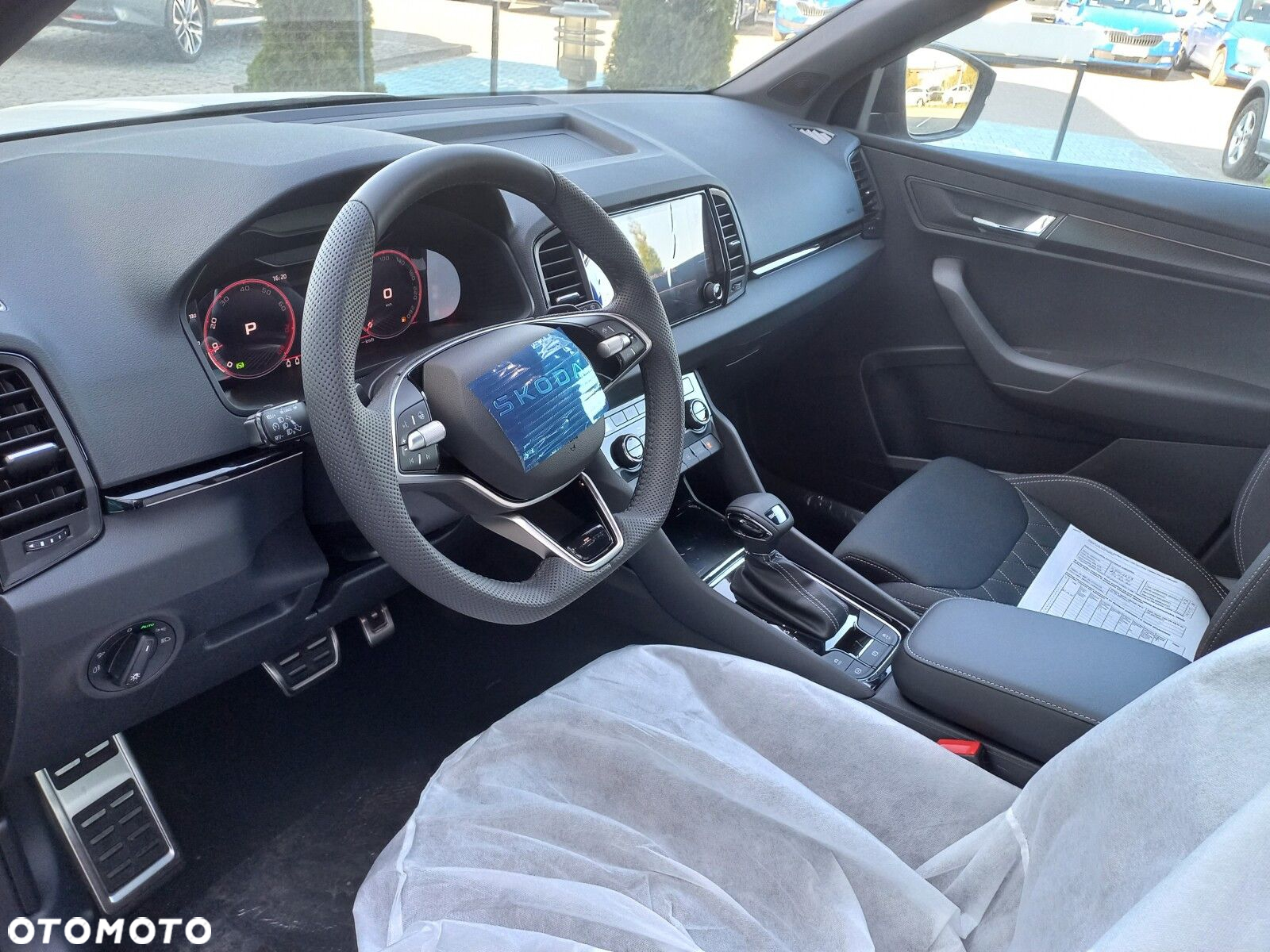 Skoda Karoq 1.5 TSI ACT Sportline DSG - 10