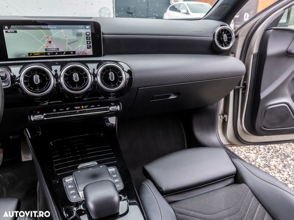 Mercedes-Benz A 180 d Sedan 7G-DCT - 20