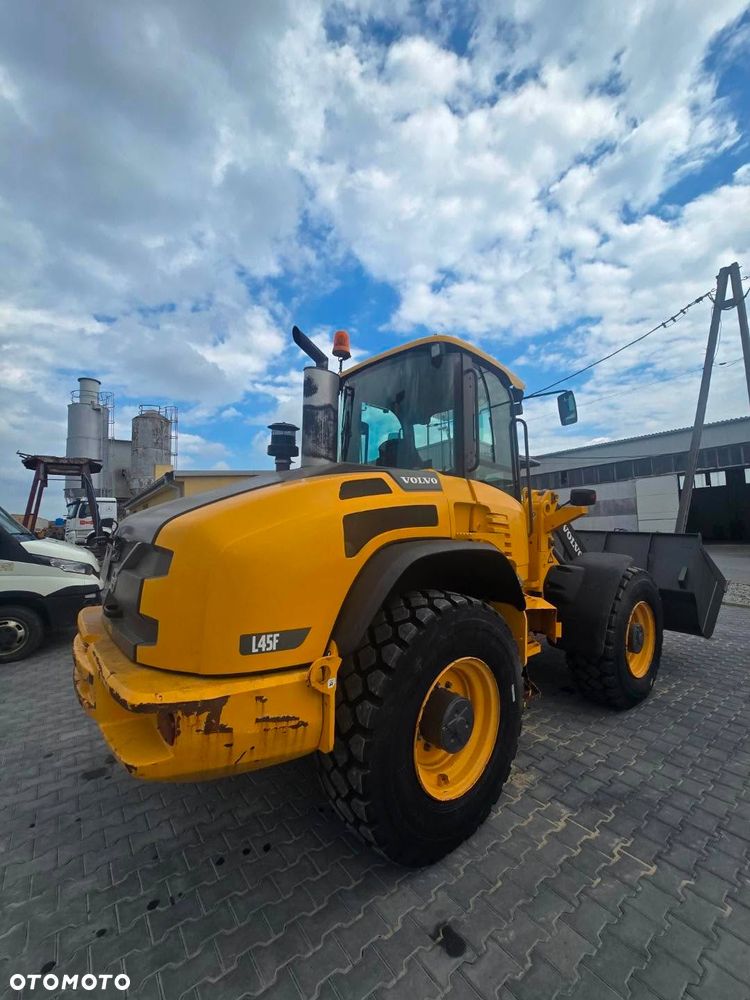 Volvo F45 - 4