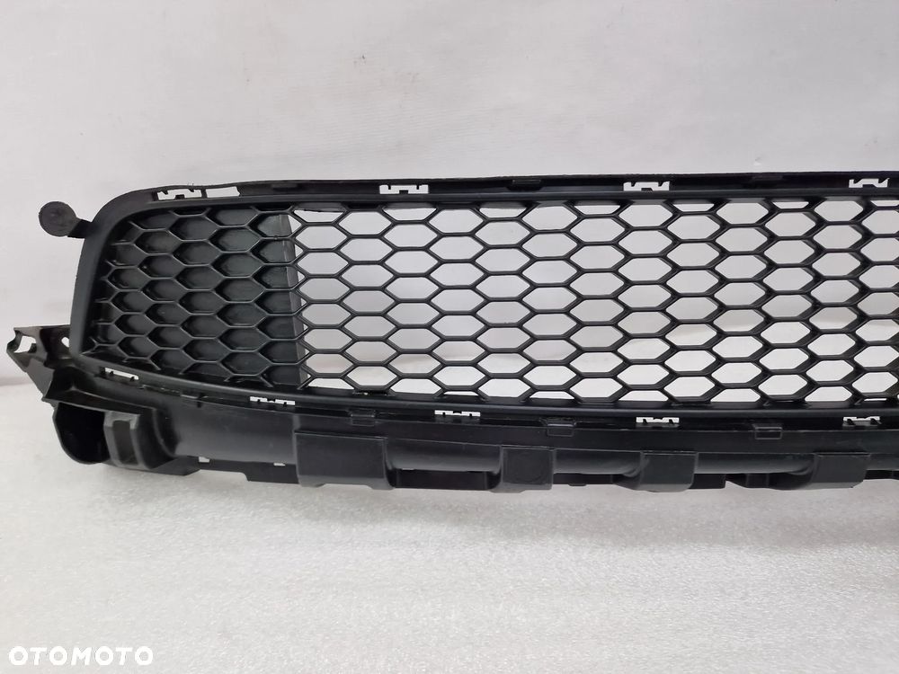 RENAULT TRAFIC 3 III 14- KRATKA ŚRODKOWA ZDERZAKA PRZEDNIEGO PRZÓD , NR 622544919R , NR AUKCJI KR404 - 5