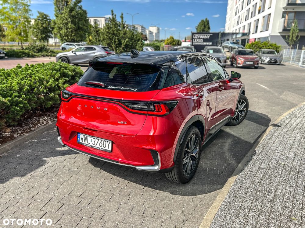 Lexus LBX 1.5 Hybrid Emotion - 8