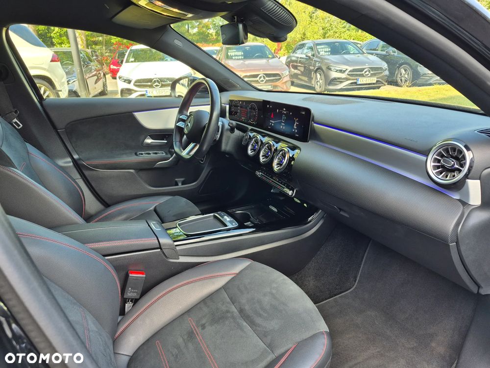 Mercedes-Benz Klasa A 250 e PHEV AMG Line 8G-DCT - 30