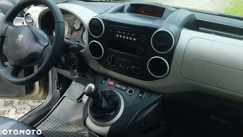 Peugeot Partner 98 VTi Style - 6