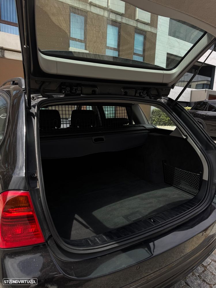 BMW 320 d Exclusive - 10