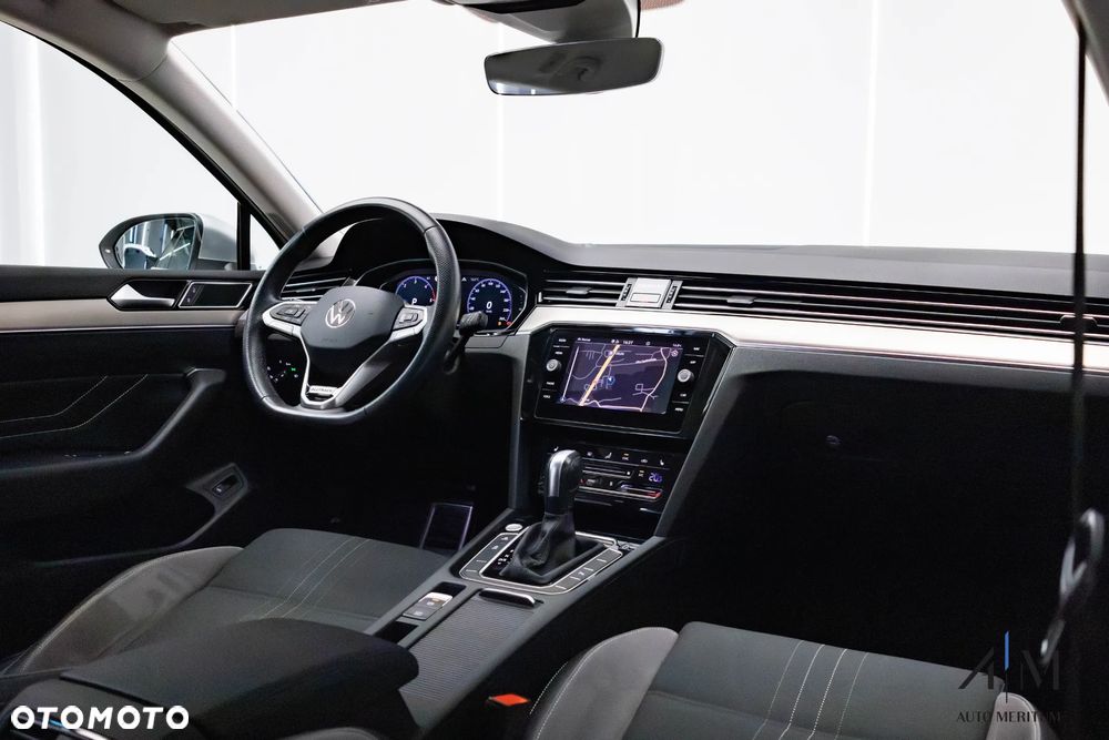 Volkswagen Passat Alltrack 2.0 TDI SCR DSG 4Motion - 11