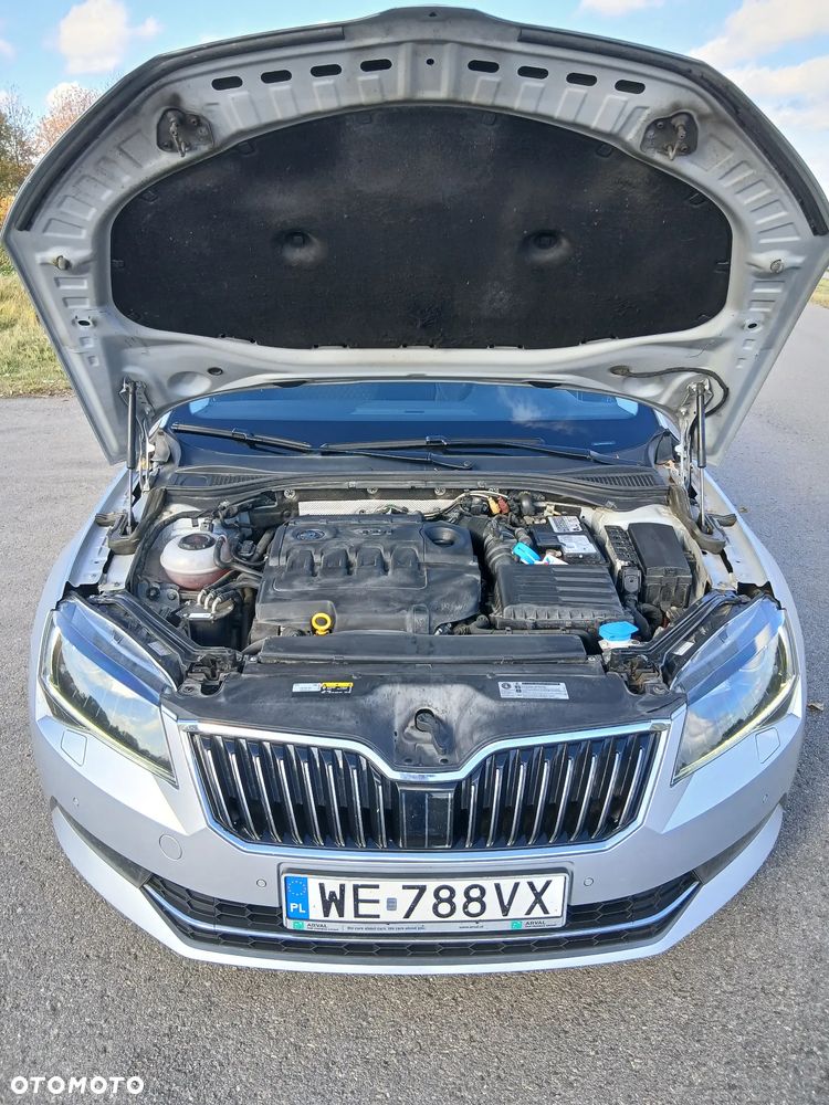 Skoda Superb 2.0 TDI SCR Style DSG - 23