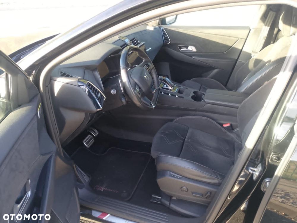 DS Automobiles DS 7 Crossback 2.0 BlueHDi Performance Line + - 7