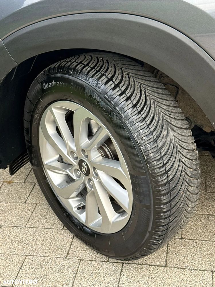 Hyundai Tucson blue 1.7 CRDi 2WD Style - 23