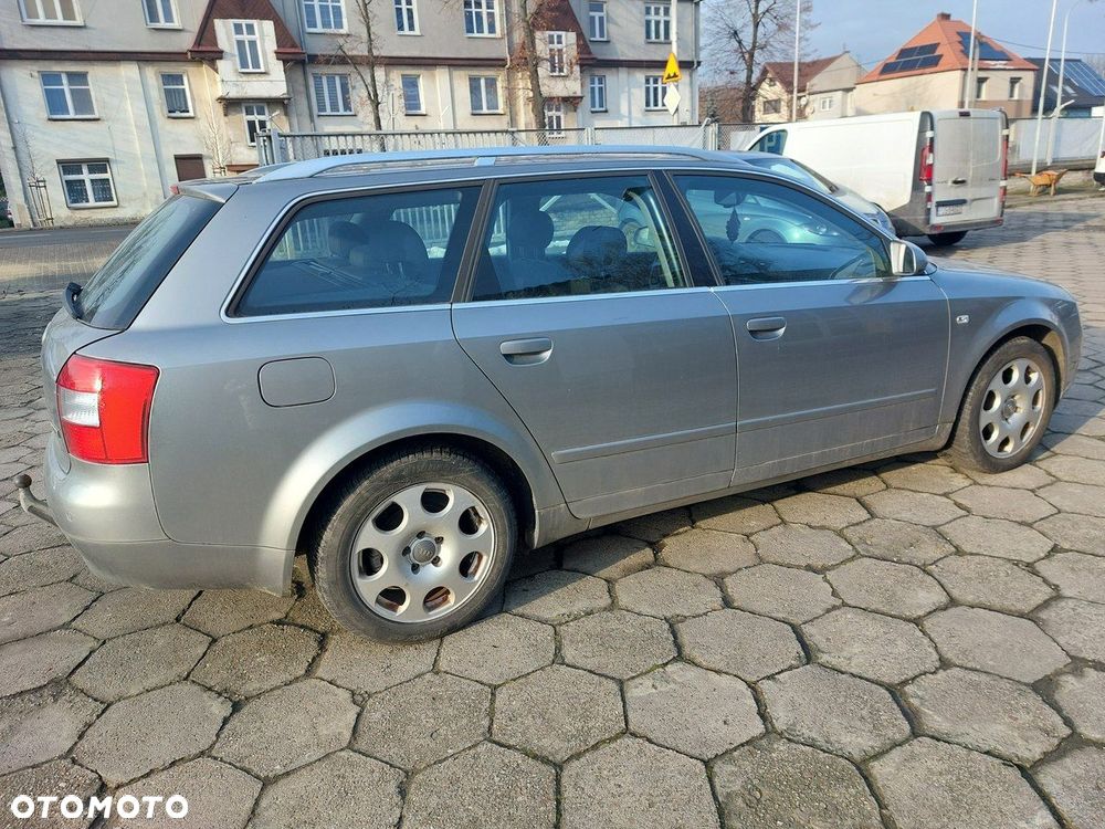 Audi A4 Avant - 9