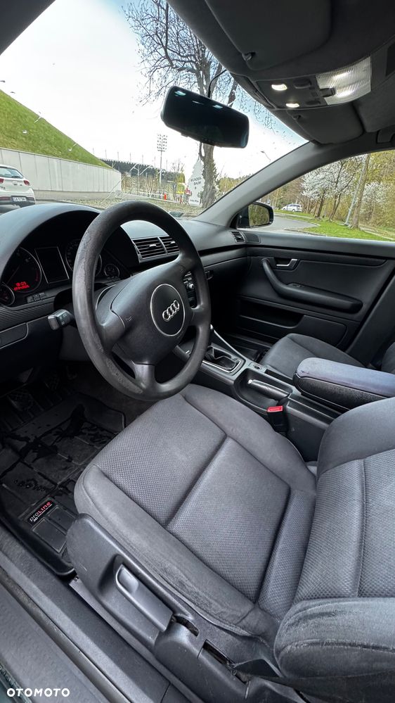 Audi A4 Limousine - 12