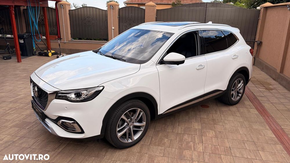 MG EHS Luxury - 31