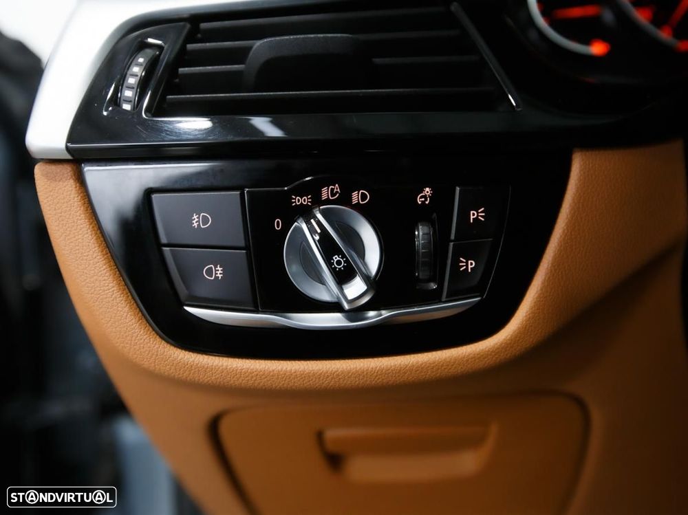 BMW 520 - 15