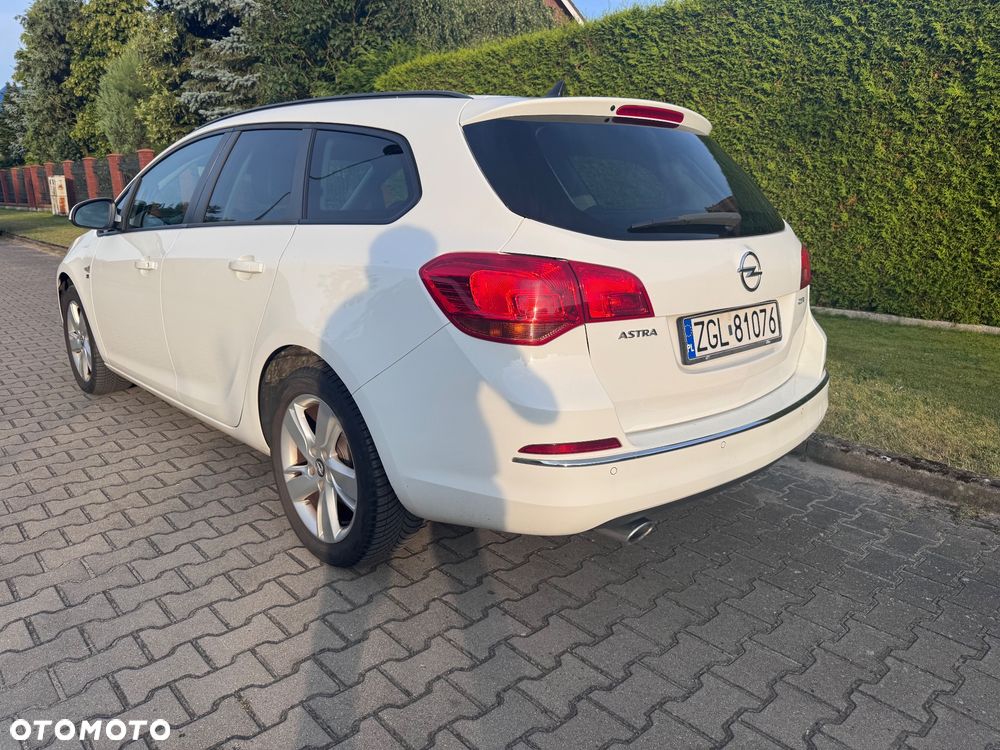 Opel Astra 2.0 CDTI DPF Automatik 150 Jahre - 6
